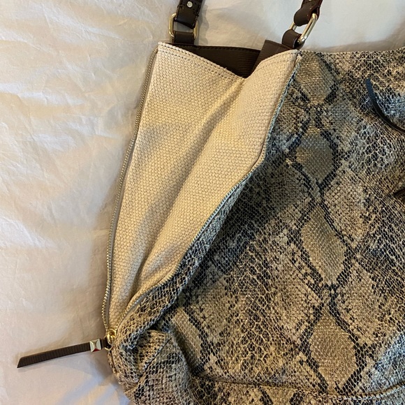 Stella & Dot The Switch Tote Purse Faux Snake Skin - Picture 2 of 3